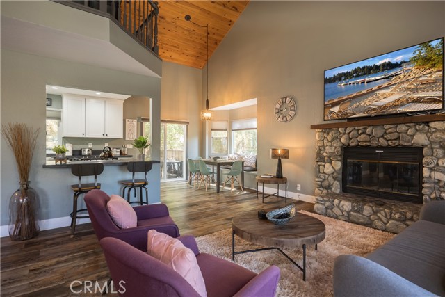 Detail Gallery Image 14 of 36 For 1315 Sequoia Dr, Lake Arrowhead,  CA 92352 - 3 Beds | 2 Baths