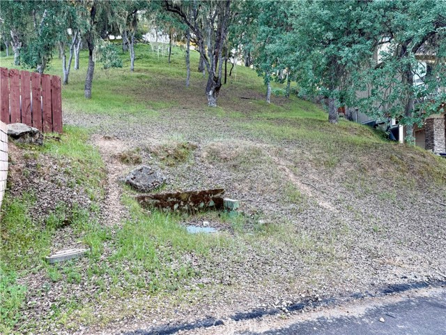 Detail Gallery Image 4 of 4 For 2747 Lookout, Bradley,  CA 93426 - – Beds | – Baths