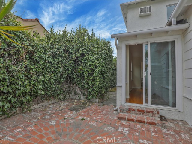 1017 Cordova Avenue, Glendale CA: https://media.crmls.org/medias/994ddf1b-3e91-463d-a8bb-028bbeb808a5.jpg