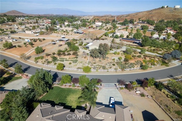 23641 ROSE QUARTZ Drive, Perris CA: https://media.crmls.org/medias/994e9318-77f0-4e66-9ee3-2d27643ba6b0.jpg
