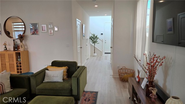 Detail Gallery Image 2 of 41 For 906 Lemon Dr, Pomona,  CA 91768 - 3 Beds | 2/1 Baths