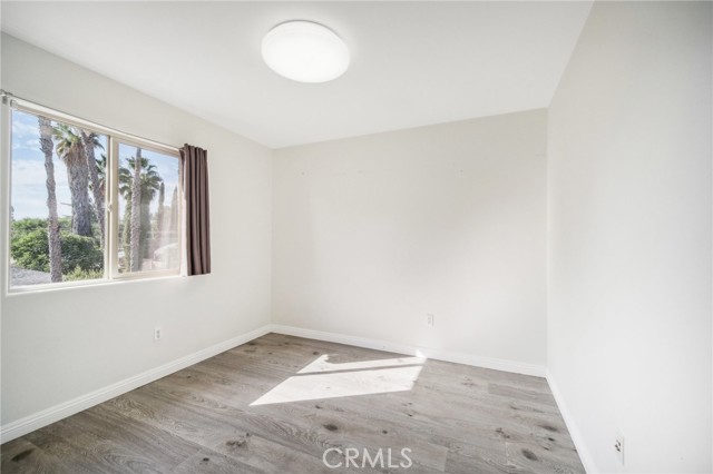 Detail Gallery Image 15 of 37 For 17311 Chatsworth St #4,  Granada Hills,  CA 91344 - 3 Beds | 2/1 Baths