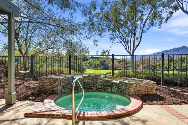 Image 38 of 67 For 31545 Via Cordoba