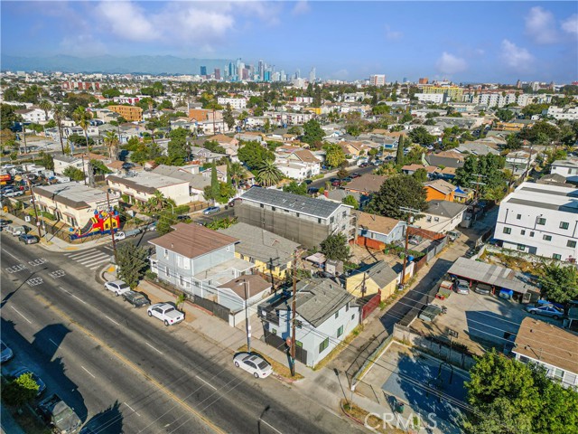 Detail Gallery Image 2 of 24 For 3814 S Normandie Ave, Los Angeles,  CA 90037 - 3 Beds | 2 Baths