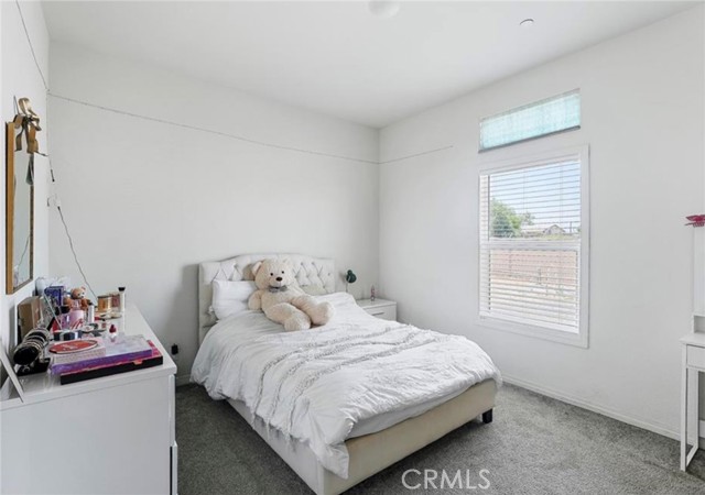 18583 Seaton Avenue, Perris CA: https://media.crmls.org/medias/99537fc2-b99c-4c49-8812-ec4c2f72c53e.jpg