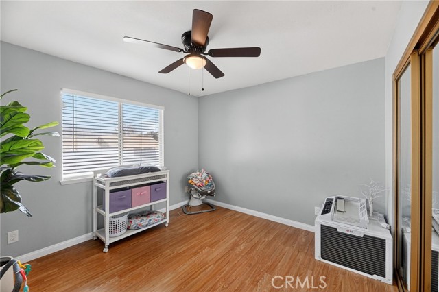 Detail Gallery Image 13 of 31 For 15505 Shadow Mountain Ln, Lake Elsinore,  CA 92530 - 3 Beds | 2 Baths