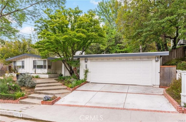 3624 Loadstone Drive, Sherman Oaks CA: https://media.crmls.org/medias/995403db-9ca0-4b0f-8e8e-91b4346be850.jpg