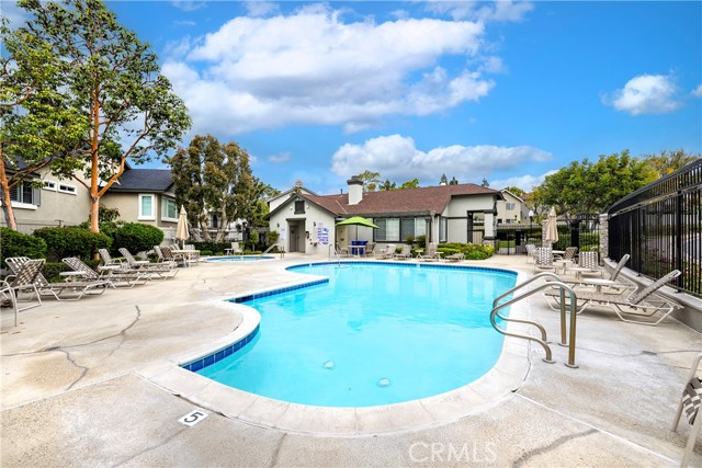 3518 E Berkshire Court, Orange CA: https://media.crmls.org/medias/99547843-8e91-4536-9e70-23fae0f5fdd8.jpg