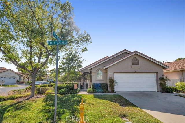 Detail Gallery Image 1 of 35 For 40609 Calle Galacia, Murrieta,  CA 92562 - 2 Beds | 2 Baths