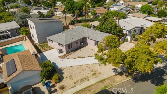 9709 Willis Avenue photo 24
