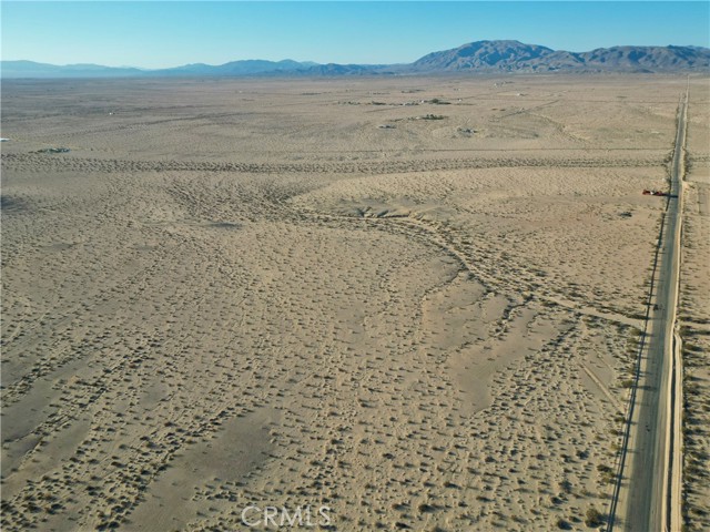 Detail Gallery Image 5 of 11 For 4093 Bullion Mountain Rd, Twentynine Palms,  CA 92277 - – Beds | – Baths