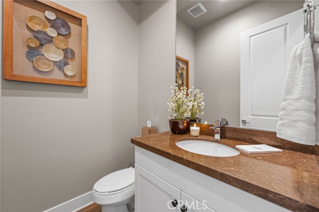 Detail Gallery Image 15 of 45 For 74516 Tesla Dr, Palm Desert,  CA 92211 - 4 Beds | 3/1 Baths