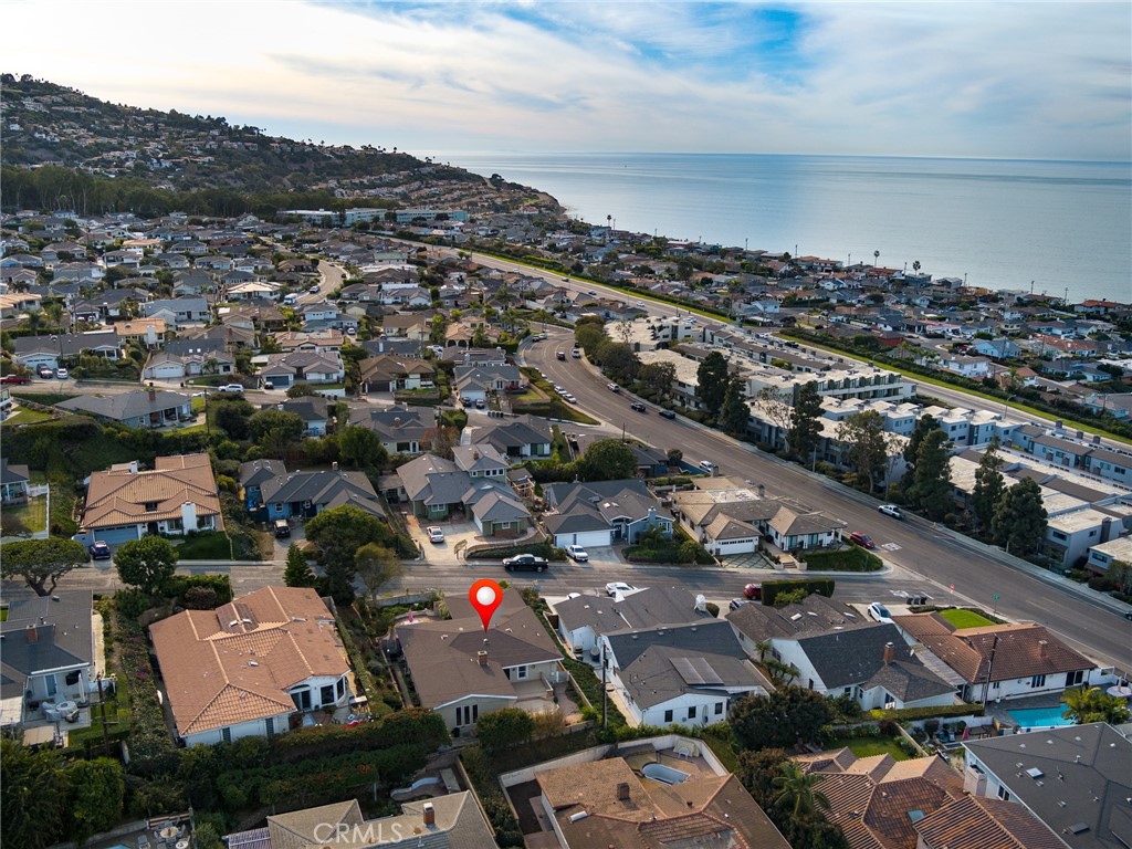 https://media.crmls.org/medias/9956b015-a00d-4227-98ab-97dbc25de219.jpg?preset=X-Large