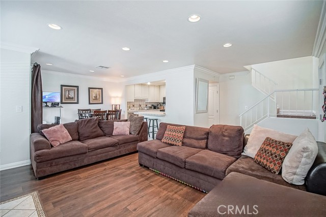 Detail Gallery Image 13 of 54 For 27123 Crossglade Ave #4,  Canyon Country,  CA 91351 - 2 Beds | 2 Baths