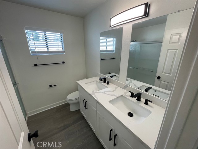 Detail Gallery Image 10 of 12 For 1351 N Church St #4,  Redlands,  CA 92374 - 3 Beds | 2/1 Baths