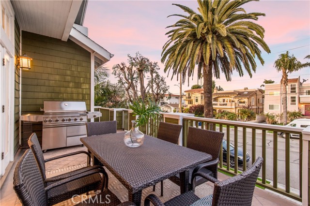 519 Elena, Redondo Beach, California 90277, 3 Bedrooms Bedrooms, ,2 BathroomsBathrooms,Residential,Sold,Elena,SB23004346