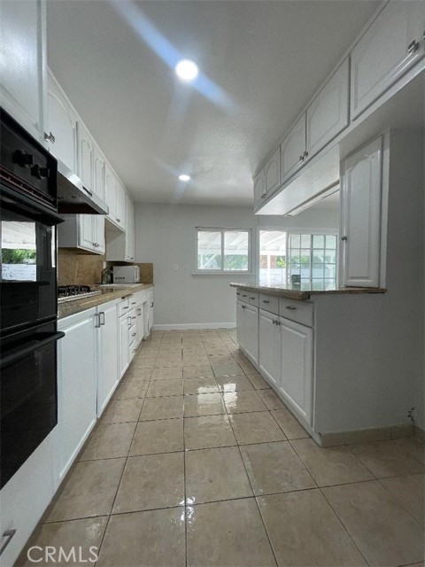 Detail Gallery Image 9 of 38 For 20100 Needles St, Chatsworth,  CA 91311 - 3 Beds | 2 Baths