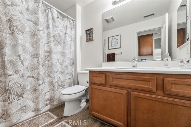 Detail Gallery Image 17 of 38 For 27014 Fairway Ln, Valencia,  CA 91381 - 3 Beds | 2 Baths