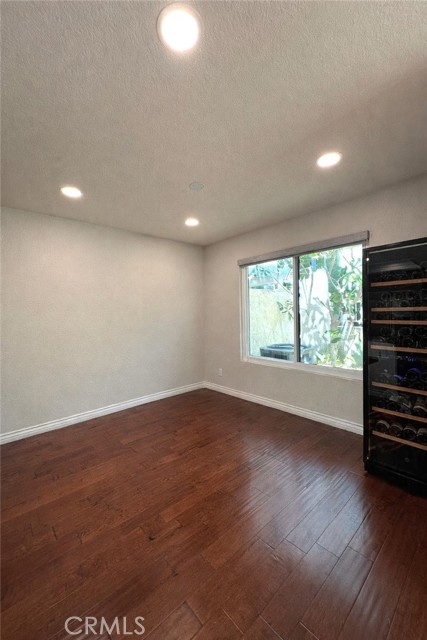 Detail Gallery Image 6 of 13 For 1025 Creekside Dr, Fullerton,  CA 92833 - 2 Beds | 2/1 Baths