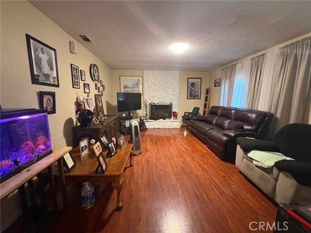 24247 Millsap, Moreno Valley CA: https://media.crmls.org/medias/995c0878-6603-46c1-aa33-3abf25df9c01.jpg