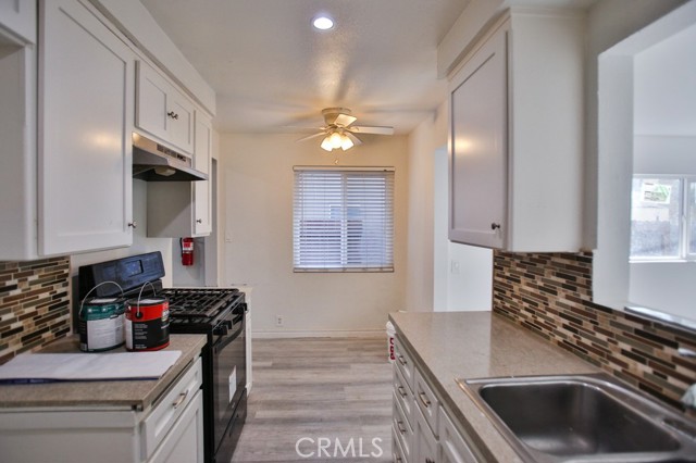 Detail Gallery Image 8 of 16 For 525 W Hampshire Ave, Anaheim,  CA 92805 - 5 Beds | 3 Baths