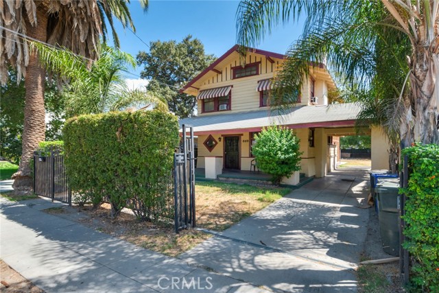 Detail Gallery Image 3 of 27 For 869 N F St, San Bernardino,  CA 92410 - 5 Beds | 3 Baths