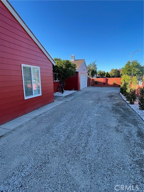 Detail Gallery Image 8 of 34 For 8855 Oneida Ave, Sun Valley,  CA 91352 - 3 Beds | 2 Baths