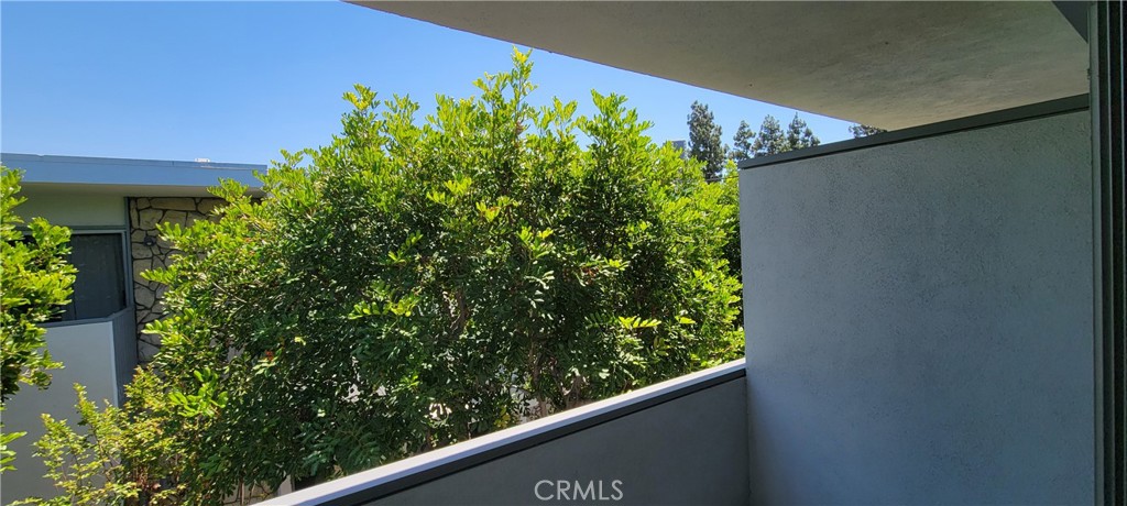 https://media.crmls.org/medias/995d4d22-4102-49af-ae3d-59cc4fc8368b.jpg?preset=X-Large