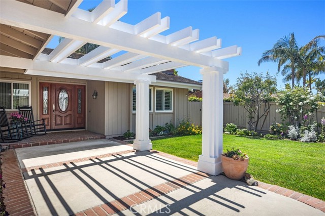 26536 Morena Drive, Mission Viejo CA: https://media.crmls.org/medias/995e501a-cce1-4bd2-9db6-db85dbb4109a.jpg