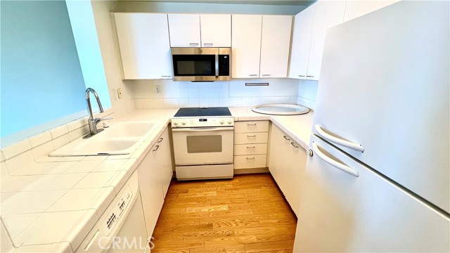 Detail Gallery Image 12 of 18 For 525 E Seaside Way #1708,  Long Beach,  CA 90802 - 2 Beds | 2 Baths