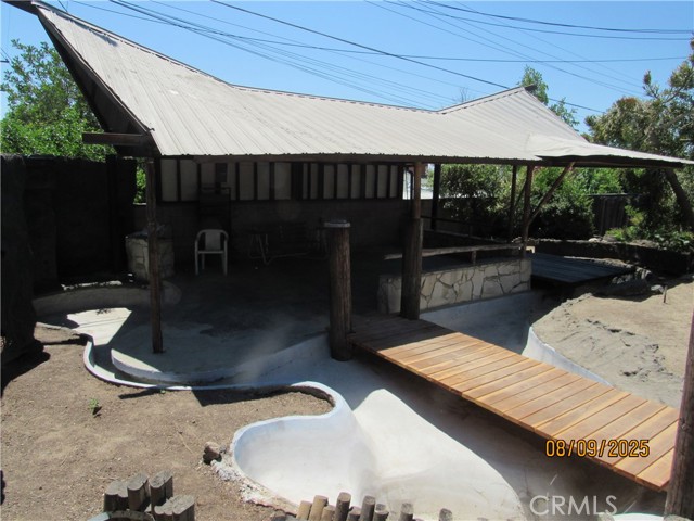 1416 Carmelita Court, Upland CA: https://media.crmls.org/medias/995f7ec8-8795-478a-95da-58fef187a8e4.jpg