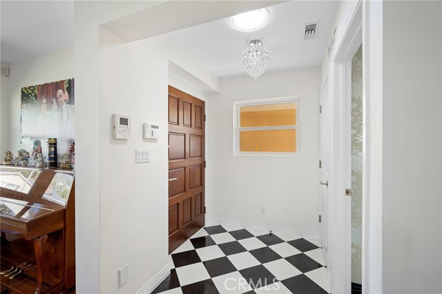 2040 W Kenneth Road, Glendale, CA, 91201 2040 W Kenneth Road, Glendale, CA, 91201