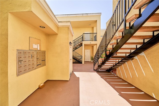 Detail Gallery Image 25 of 30 For 300 E Providencia Ave #211,  Burbank,  CA 91502 - 1 Beds | 1 Baths