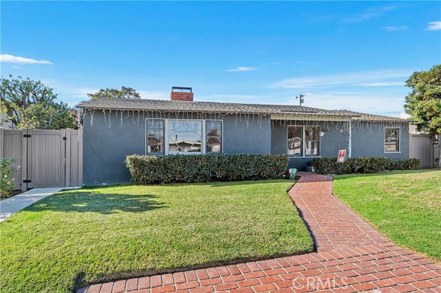 Detail Gallery Image 4 of 51 For 333 Walnut, Costa Mesa,  CA 92627 - 3 Beds | 2 Baths