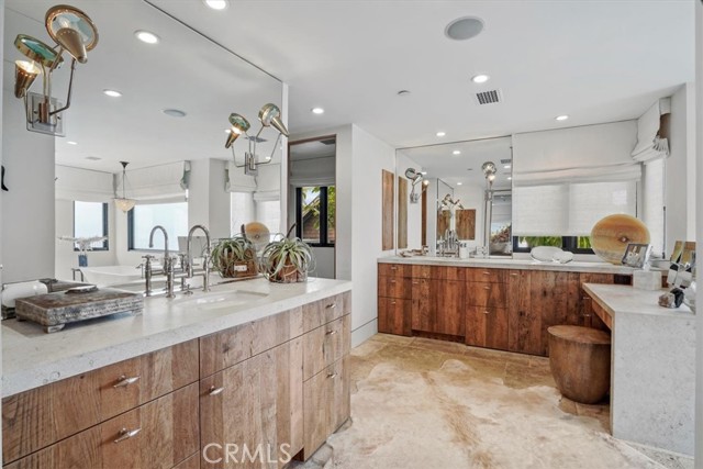 Detail Gallery Image 21 of 42 For 1920 Ocean Way, Laguna Beach,  CA 92651 - 4 Beds | 4 Baths