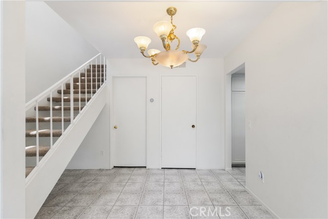 Detail Gallery Image 11 of 39 For 1693 S Heritage Cir, Anaheim,  CA 92804 - 3 Beds | 2 Baths