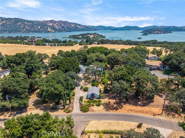 1940 Westlake Drive, Kelseyville CA: https://media.crmls.org/medias/9962150d-604f-461f-9e59-bf47eaa59f3f.jpg