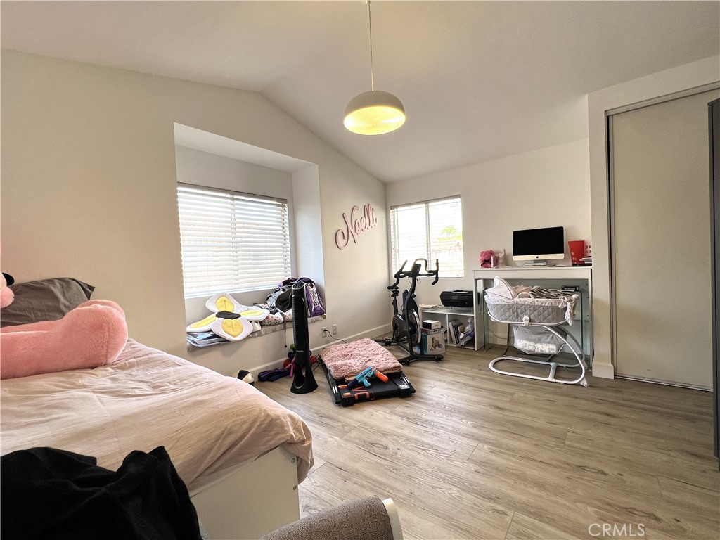 MLS #OC25273791 image #27