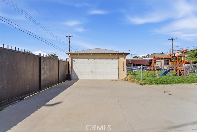 Detail Gallery Image 11 of 12 For 1307 Merced, South El Monte,  CA 91733 - 3 Beds | 1 Baths