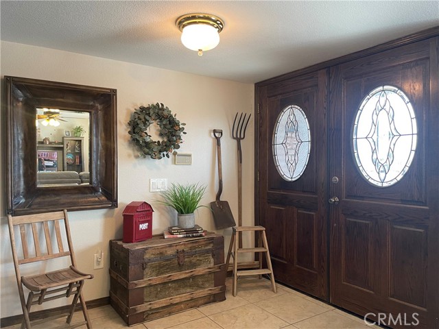 Detail Gallery Image 5 of 56 For 18428 Siskiyou Rd, Apple Valley,  CA 92307 - 3 Beds | 2 Baths