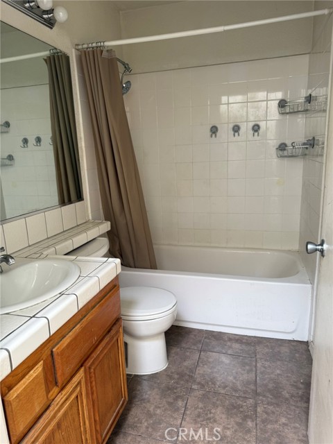 Detail Gallery Image 12 of 12 For 1067 252nd St #7,  Harbor City,  CA 90710 - 3 Beds | 2/1 Baths