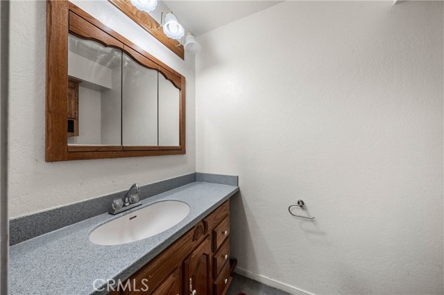 Detail Gallery Image 35 of 64 For 12902 Lakeland St, Clearlake Oaks,  CA 95423 - 4 Beds | 3 Baths