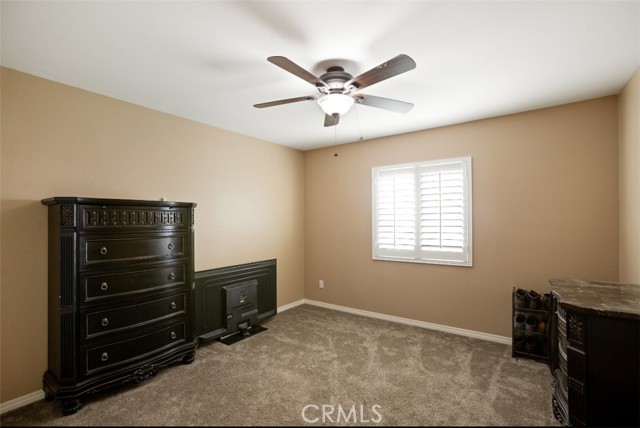 17995 Lacebark Court, San Bernardino CA: https://media.crmls.org/medias/9966adb8-87ee-49e3-b8a2-5daa9d7abcf3.jpg