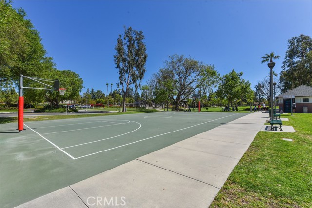 Detail Gallery Image 33 of 36 For 178 Garden Gate Ln, Irvine,  CA 92620 - 3 Beds | 2/1 Baths