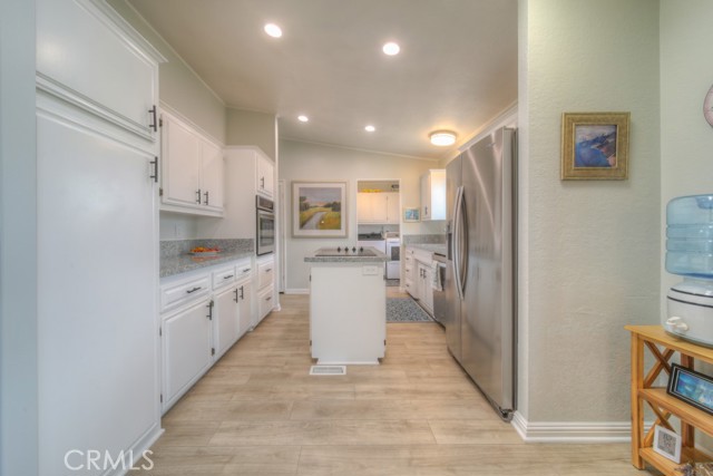Detail Gallery Image 19 of 74 For 1473 Salem Ct, Oceanside,  CA 92057 - 4 Beds | 4 Baths