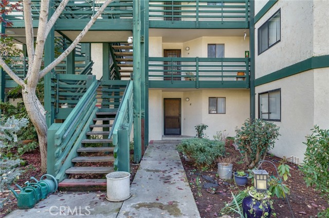 Image 2 for 10 Royale Ave #2, Lakeport, CA 95453