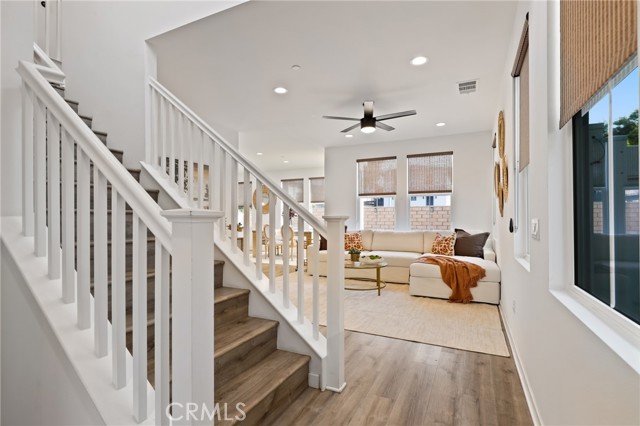 403 Aura Drive, Costa Mesa CA: https://media.crmls.org/medias/99675bca-c51e-49fd-bec7-56a89629a07c.jpg