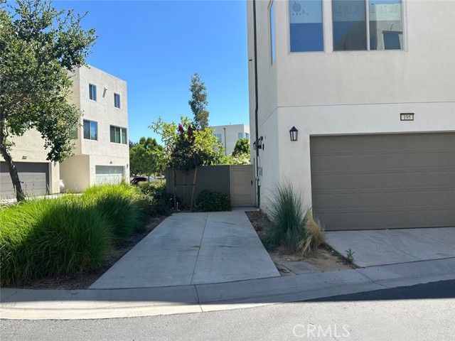 195 Stellar, Irvine CA: https://media.crmls.org/medias/9967b900-5076-4c0d-b9e7-49112efd8a77.jpg