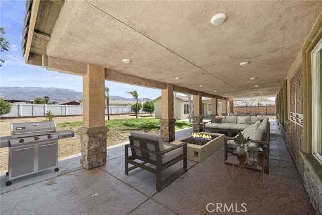 1037 Charles Street, Banning CA: https://media.crmls.org/medias/9967ed04-7a94-4509-bafc-15191defcae3.jpg