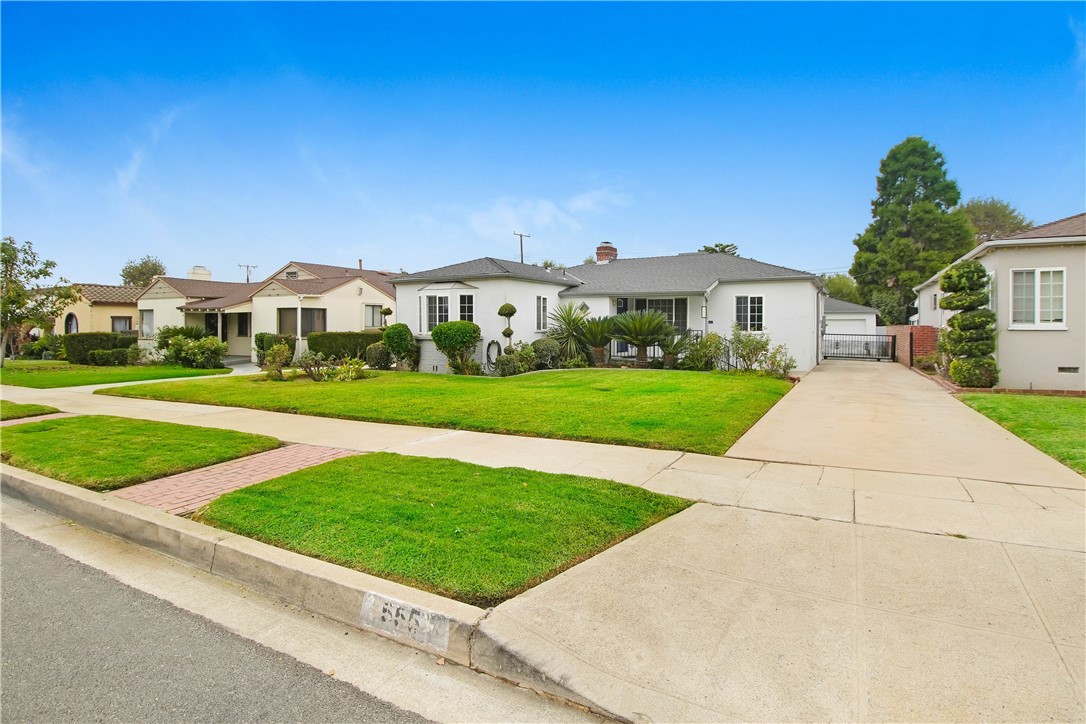 Detail Gallery Image 2 of 17 For 555 N Del Mar Ave, San Gabriel,  CA 91775 - 3 Beds | 3 Baths